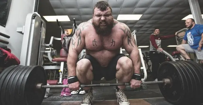 Eddie Hall lifting weights